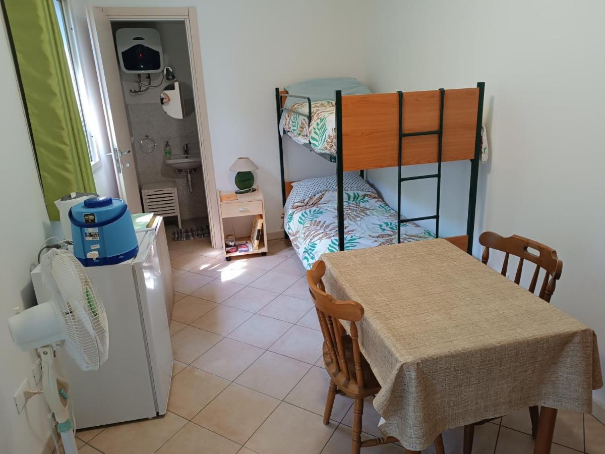 Camera Indipendente Con Bagno Immersa Nel Verde Bagheria Bagian luar foto